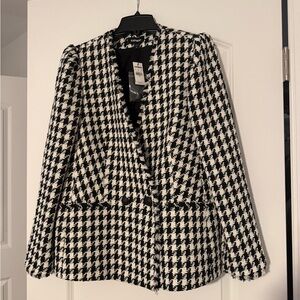 NWT! Express Black and White Houndstooth Blazer Large
